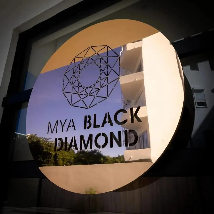 Mya Black Diamond 202 Playa del Carmen